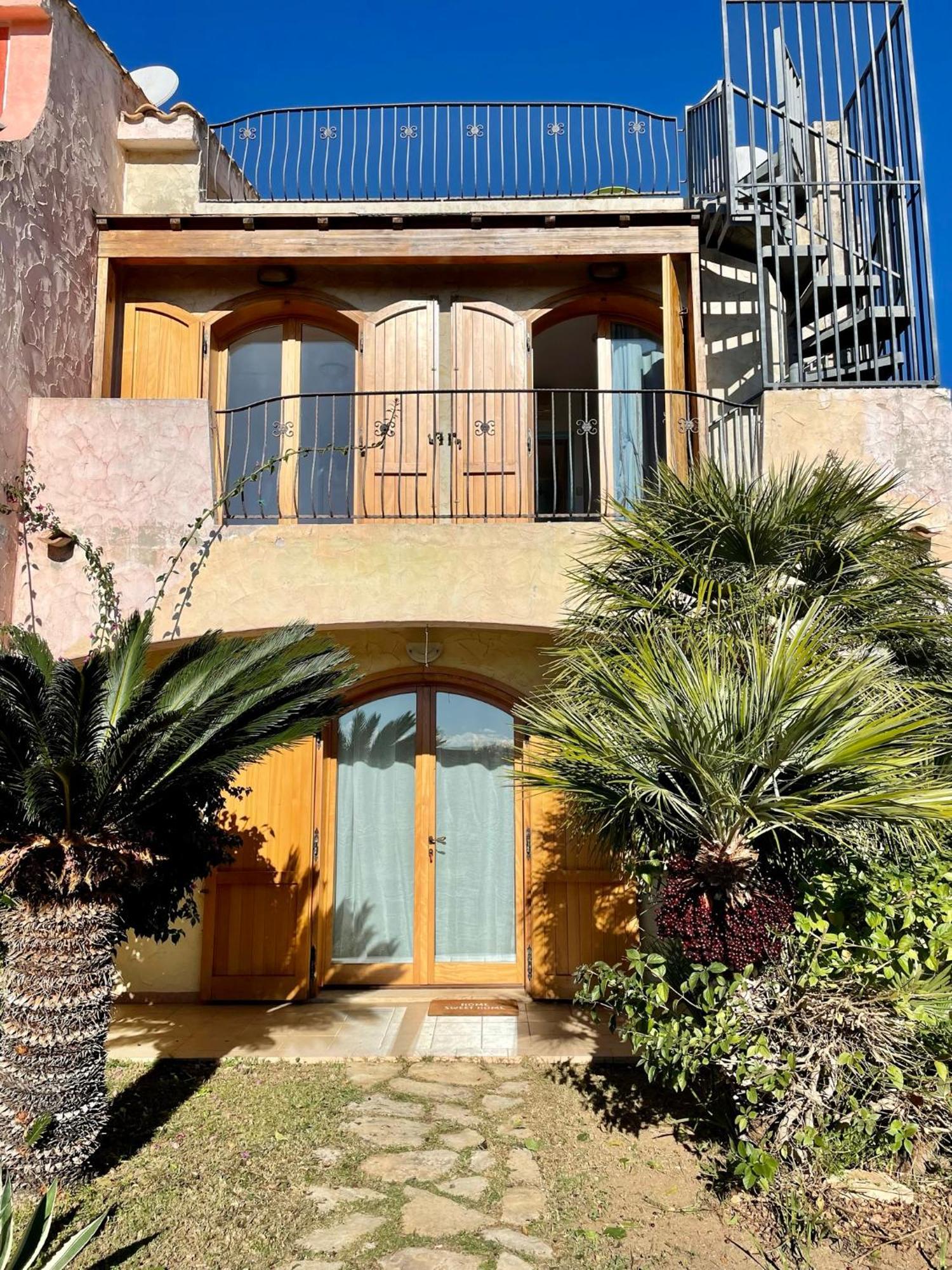Casa Delle Farfalle Chia Luaran gambar